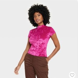 Short Sleeve Slim Fit Mock Turtleneck Velvet Tshirt